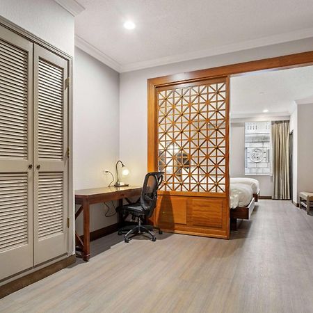 מלון ניו אורלינס Wyndham Garden Baronne Plaza מראה חיצוני תמונה