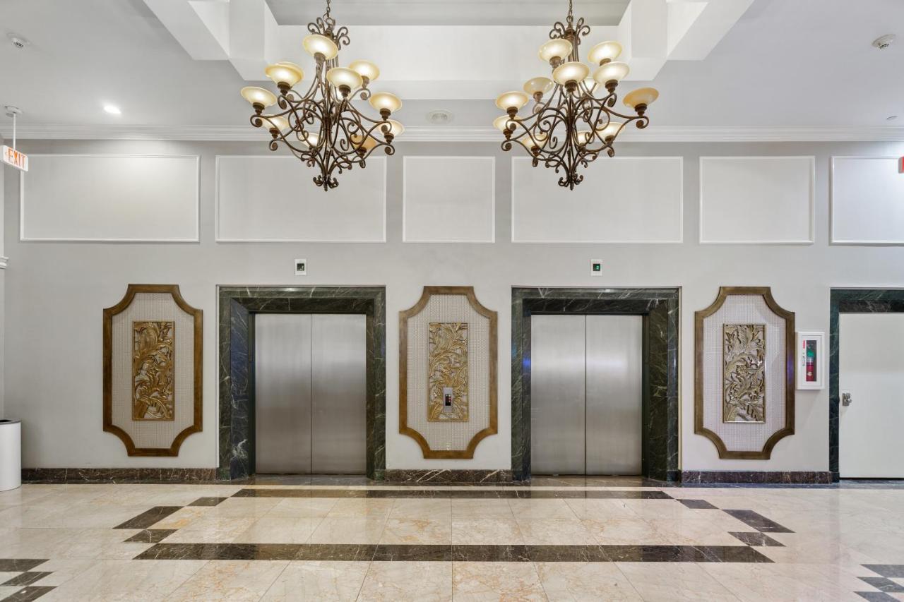 מלון ניו אורלינס Wyndham Garden Baronne Plaza מראה חיצוני תמונה
