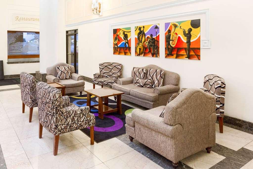 מלון ניו אורלינס Wyndham Garden Baronne Plaza מראה פנימי תמונה