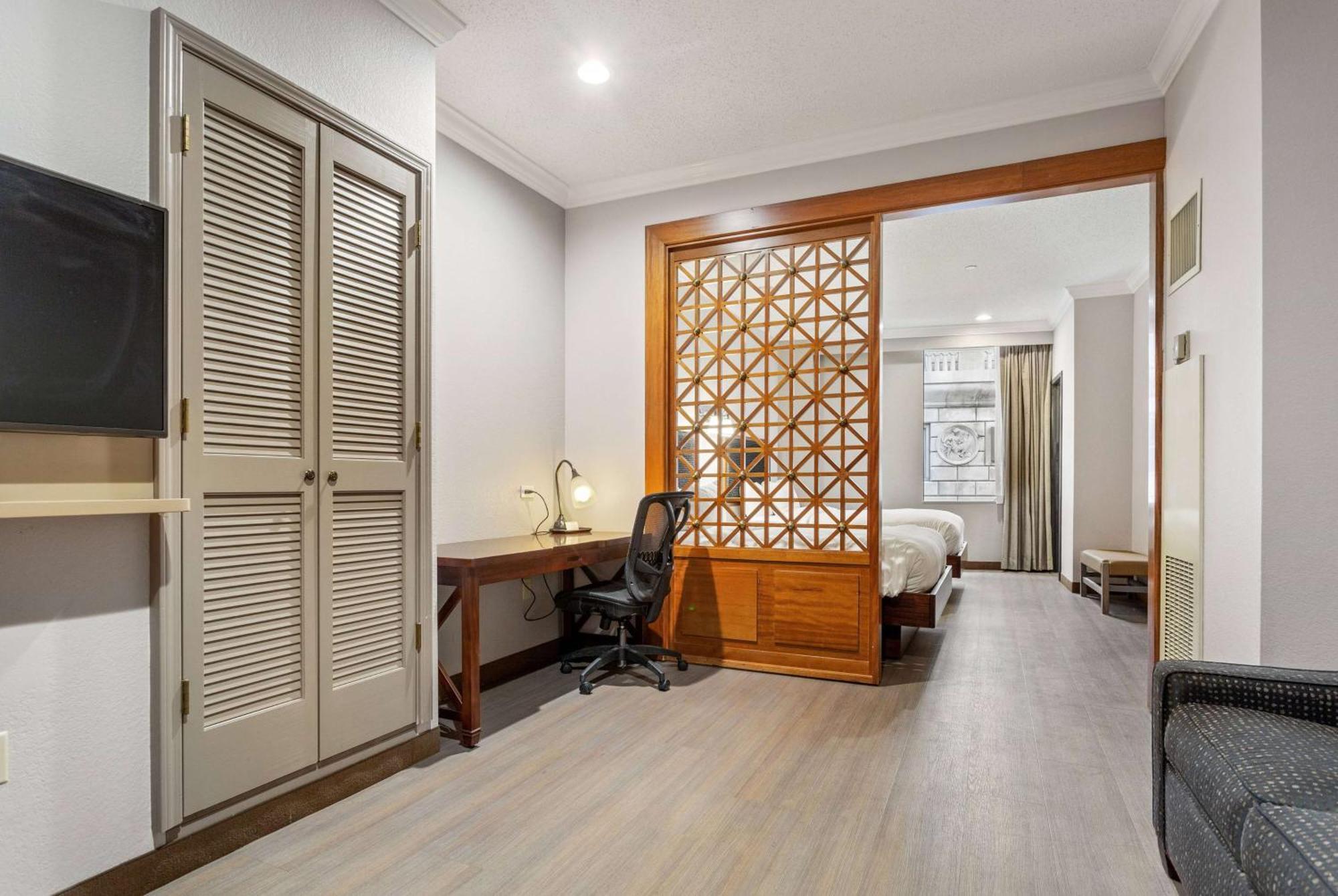 מלון ניו אורלינס Wyndham Garden Baronne Plaza מראה חיצוני תמונה